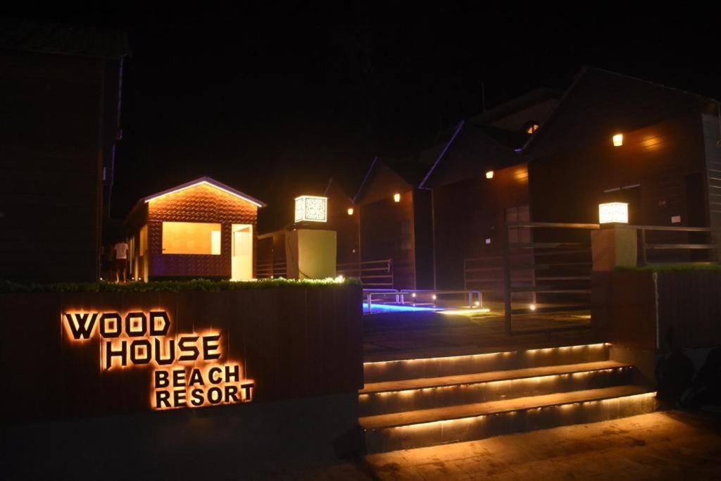 Woodhouse Beach Resort Baga Extérieur photo