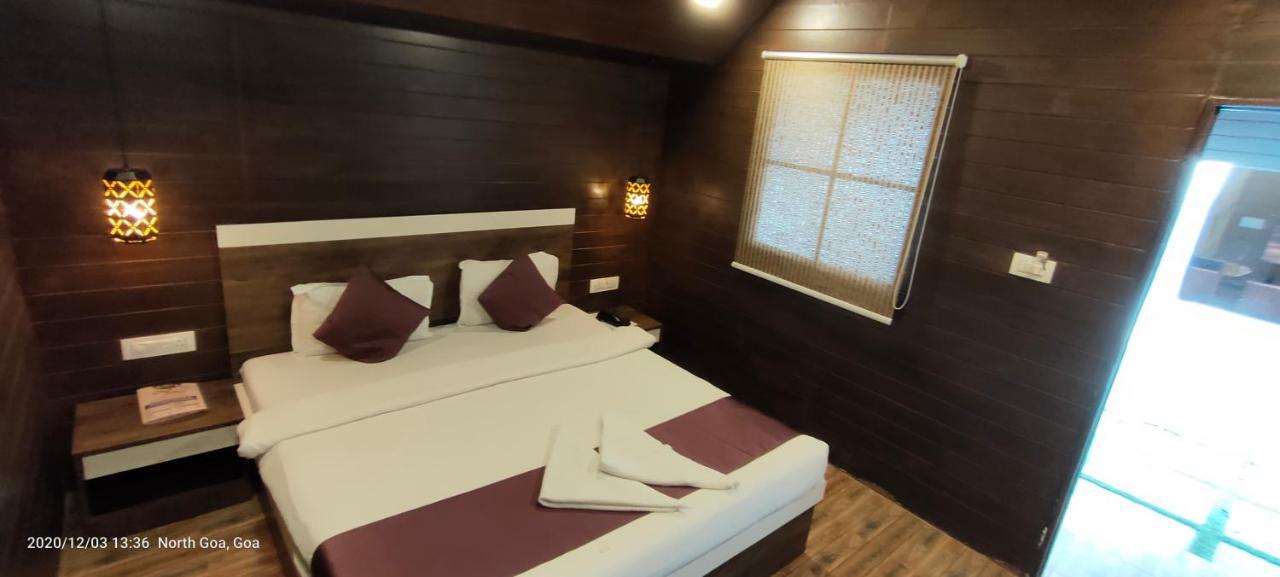 Woodhouse Beach Resort Baga Extérieur photo