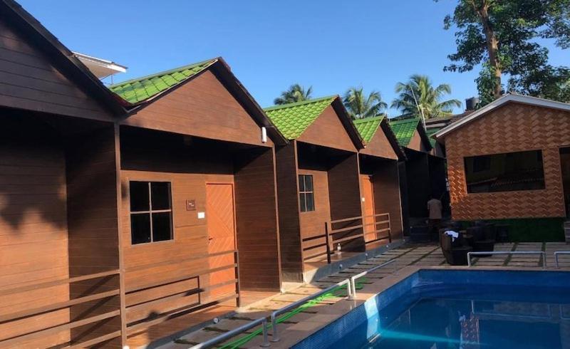 Woodhouse Beach Resort Baga Extérieur photo